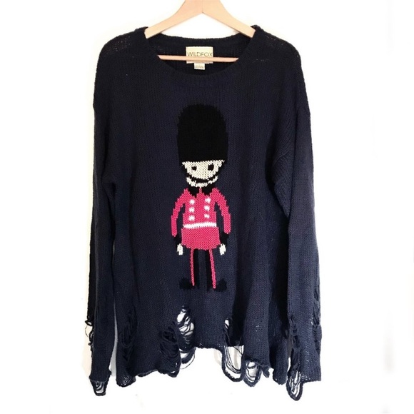 📌 WildFox Navy Blue Knit Toy Soldier Distressed Sweater - Picture 7 of 7